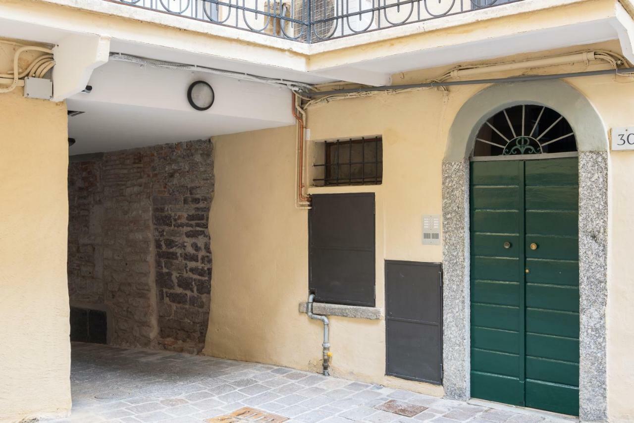 Duomo Luxury Suite - By Myhomeincomo Como Exterior foto